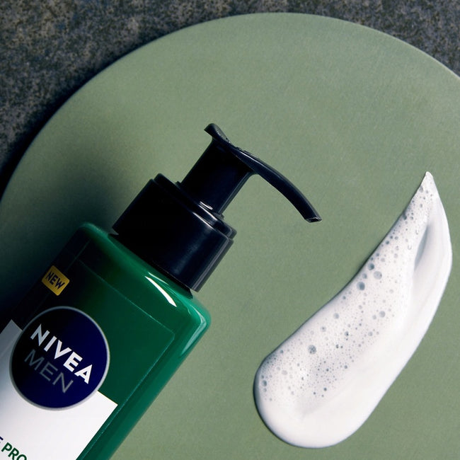 Nivea Men Sensitive Pro Ultra-Calming płynny krem do golenia 200ml