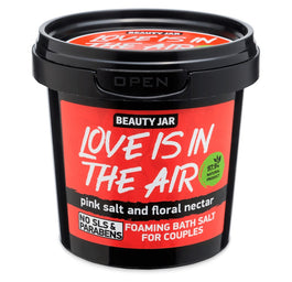 BEAUTY JAR Love Is In The Air pieniąca sól do kąpieli dla par z kwiatowym nektarem 150g