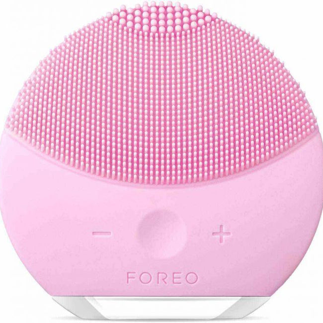 Foreo Luna Mini 2 szczoteczka soniczna do oczyszczania twarzy z efektem masującym Pearl Pink