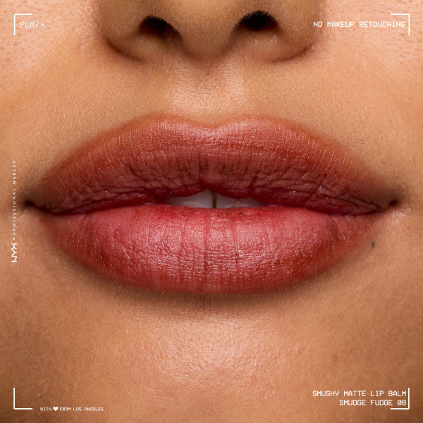 NYX Professional MakeUp Smushy Matte Lip Balm nawilżająco-matujący balsam do ust z kolorem