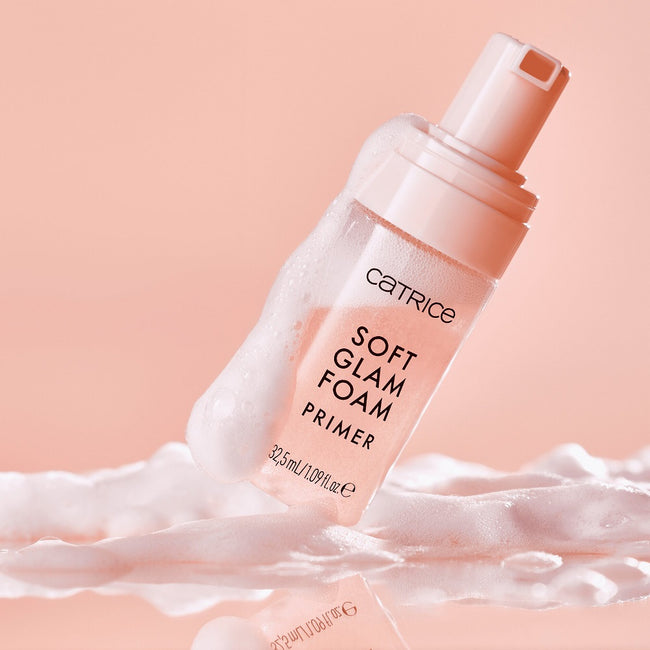 Catrice Soft Glam Foam Primer baza pod makijaż w piance