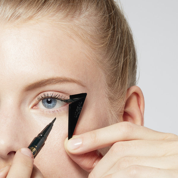 L'Oreal Paris Flash Cat Eye Superliner eyeliner w pisaku