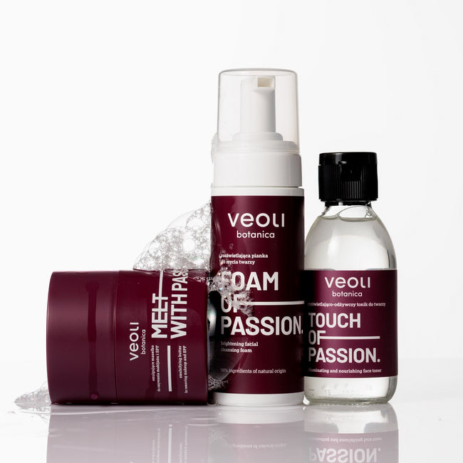 Veoli Botanica Foam Of Passion rozświetlająca pianka do mycia twarzy 150ml