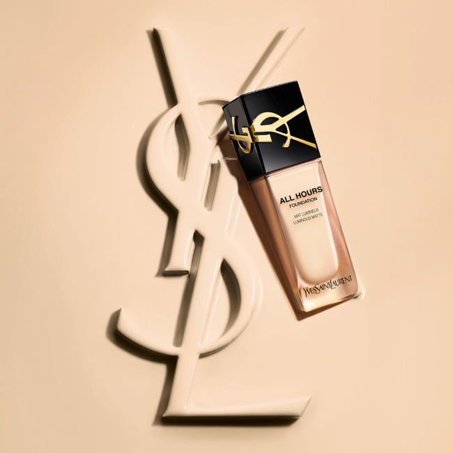 Yves Saint Laurent All Hours Foundation Luminous Matte podkład w płynie LC2 25ml