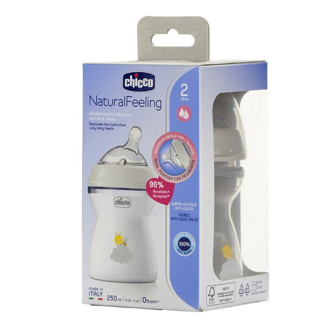 Chicco NaturalFeeling butelka plastikowa ze smoczkiem silikonowym przepływ średni 2m+ 250ml