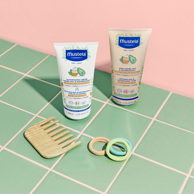 Mustela Bebe odżywka ułatwiająca rozczesywanie 2w1 200ml