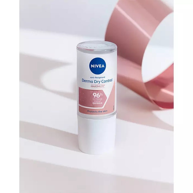 Nivea Derma Dry Control antyperspirant roll on 50ml