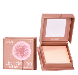 Benefit Dandelion Twinkle Soft Nude-Pink Highlighter rozświetlacz o delikatnym bladoróżowym odcieniu 3g