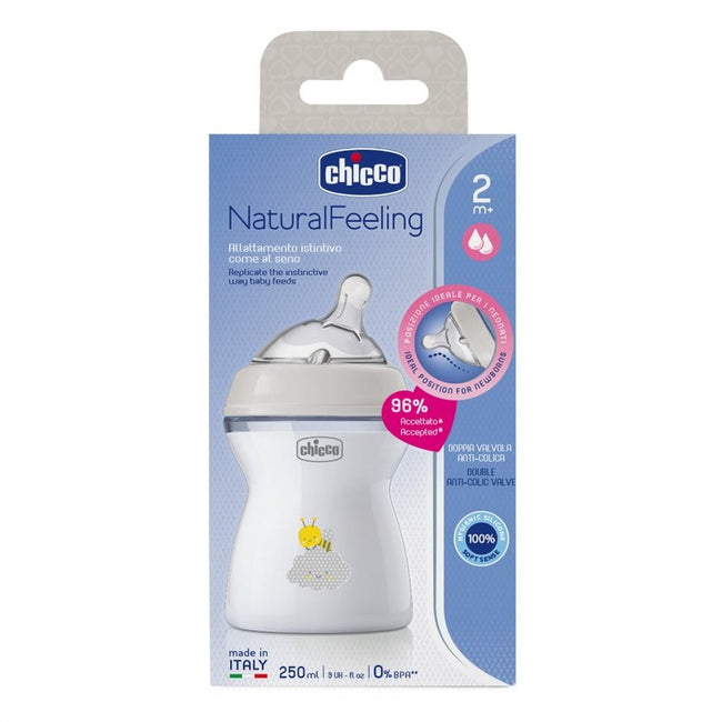 Chicco NaturalFeeling butelka plastikowa ze smoczkiem silikonowym przepływ średni 2m+ 250ml