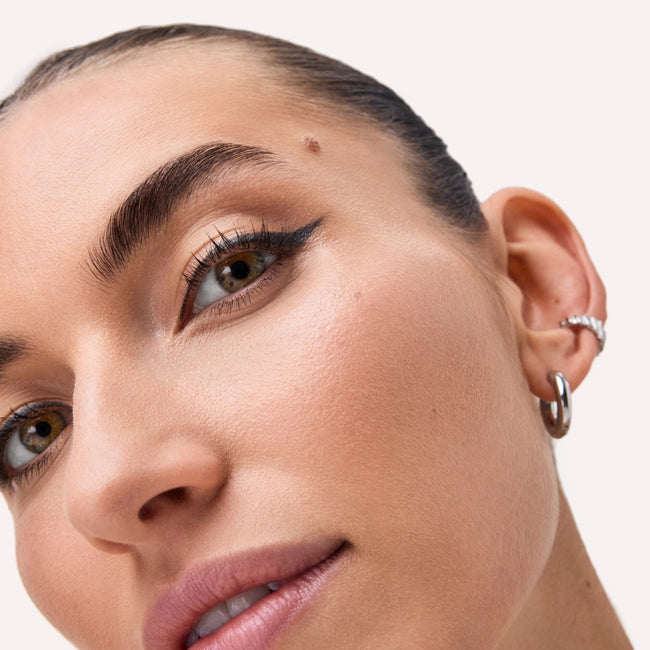 Catrice Jewel Glide Effect kredka do oczu 1.3g