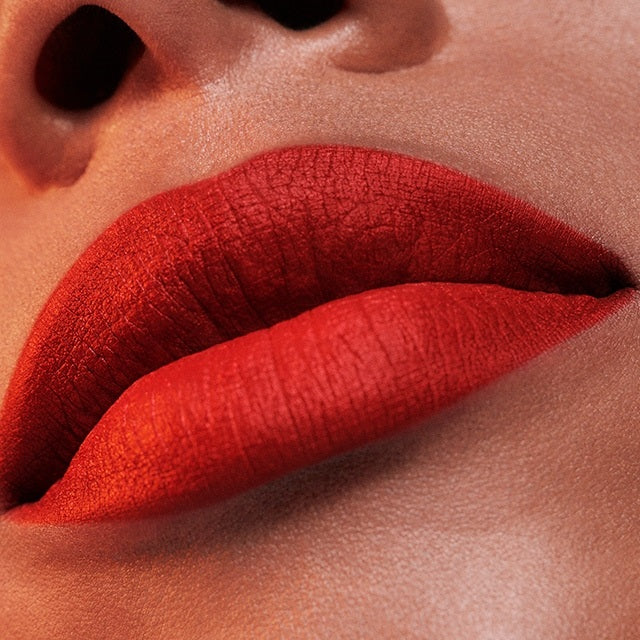 Estée Lauder Pure Color Whipped Matte Lip Color matowa pomadka do ust