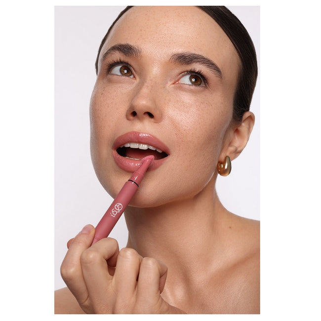 LOVRO Non-Transfer Lip Oil zastygający olejek do ust 1.75g
