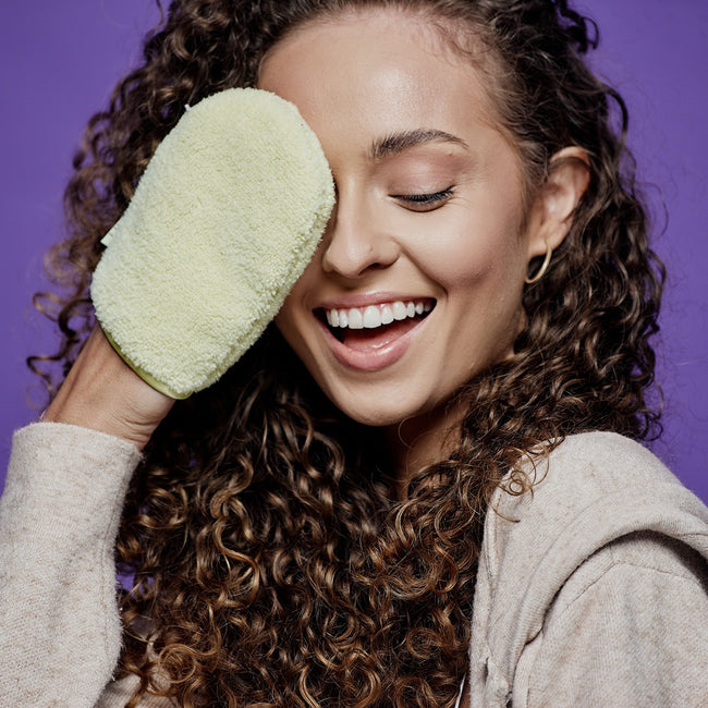 Glov Water-Only Skin zestaw rękawiczek do demakijażu i oczyszczania twarzy Baby Banana 4szt + Silver Stone 4szt