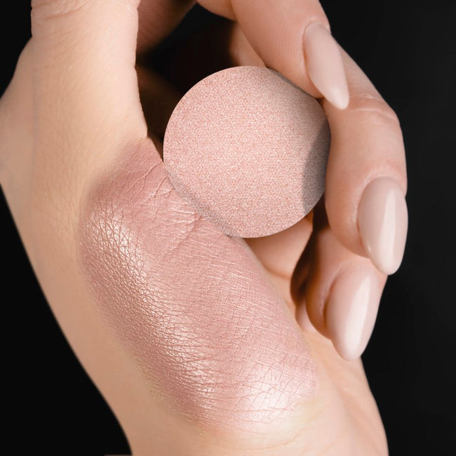 Feerie Celeste Frosted Pearl Eyeshadow prasowany perłowy cień do powiek 1.2g