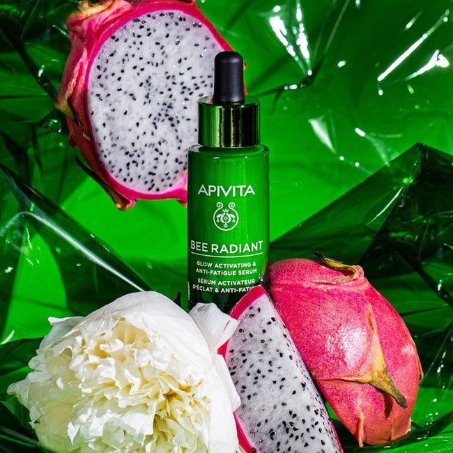 Apivita Bee Radiant Glow Activating & Anti-Fatigue Serum rozświetlające i energetyzujące serum do twarzy 30ml