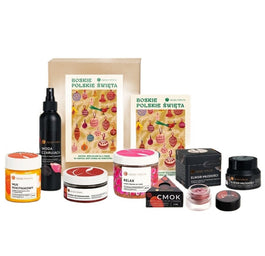 Opcja Natura Boskie Polskie Święta zestaw woda czarująca 100ml + słodki peeling do ciała 200ml + ochronne masło do ust z żurawiną 5ml + eliksir młodoścI 50ml + mus rokitnikowy do ciała 120ml + maseczka do twarzy z glinką czerwoną 100ml