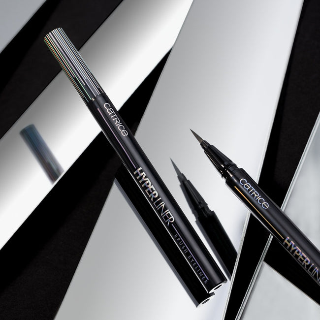 Catrice Hyper Liner Brush eyeliner z pędzelkiem 0.52g