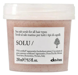Davines Essential Haircare SOLU Sea Salt Scrub głęboko oczyszczający peeling solny 250ml