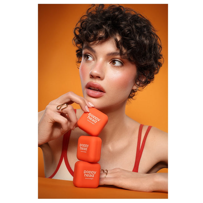 Poppy Head Bouncelight kremowy produkt rozświetlający