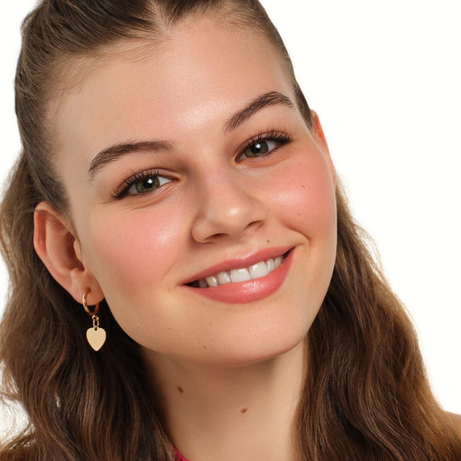 Essence Poutline Soft Glide Lip Pencil miękka konturówka do ust