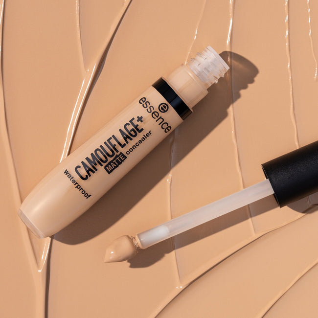 Essence Camouflage+ Matte korektor matujący 8ml