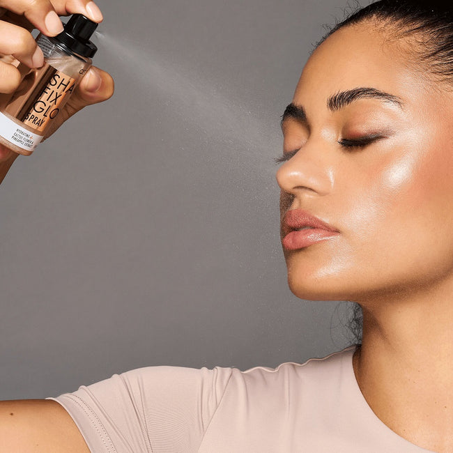 Catrice Shake Fix Glow rozświetlajacy spray utrwalający makijaż 50ml