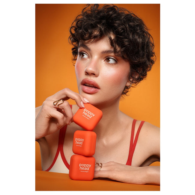 Poppy Head Bouncelight kremowy produkt rozświetlający