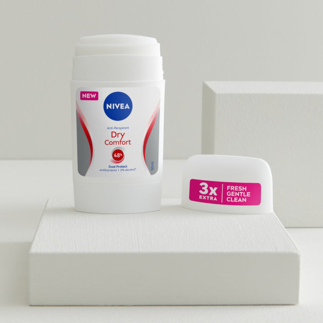 Nivea Dry Comfort antyperspirant w sztyfcie 50ml