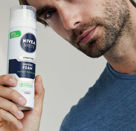 Nivea Men Sensitive Elegance zestaw łagodząca pianka do golenia 200ml + łagodzący balsam po goleniu 100ml + krem uniwersalny 75ml + antyperspirant roll-on 50ml + kosmetyczka