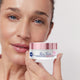 Nivea Rose Elegance zestaw przeciwzmarszczkowy krem na dzień 50ml + przeciwzmarszczkowy krem na noc 50ml + kosmetyczka