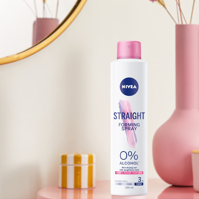 Nivea Straight modelujący spray wygładzający do włosów 250ml