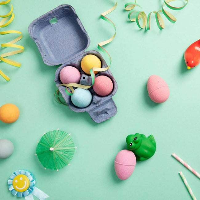 Nailmatic Kids Cluck Cluck Egg Bath Bomb kule do kąpieli w kształcie jajek 4szt.