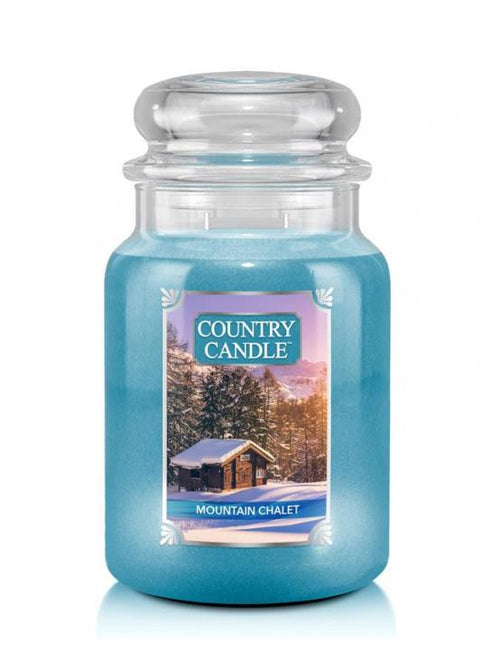 Country Candle Duża świeca zapachowa z dwoma knotami Mountain Chalet 680g