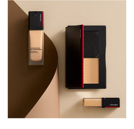 Shiseido Synchro Skin Self-Refreshing Custom Finish Powder Foundation kremowo-pudrowy podkład 250 Sand 9g