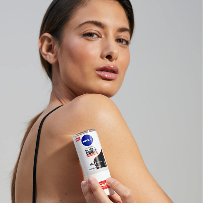 Nivea Black&White Max Protection antyperspirant w kulce 50ml