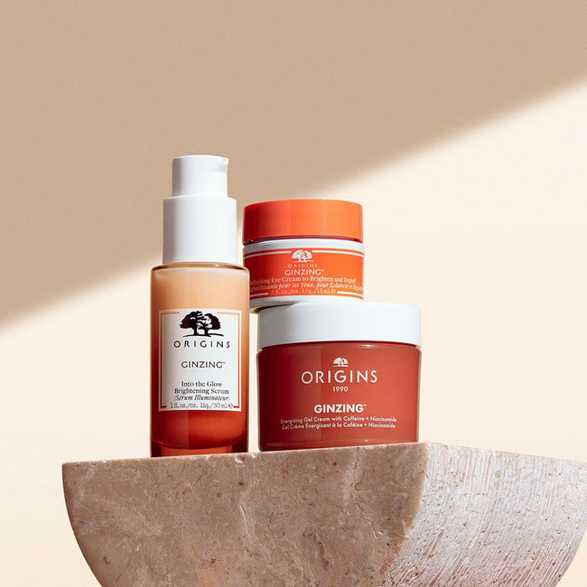 Origins GinZing™ Into the Glow Brightening Serum serum rozświetlające z witaminą C i kwasami AHA i BHA wkład 30ml