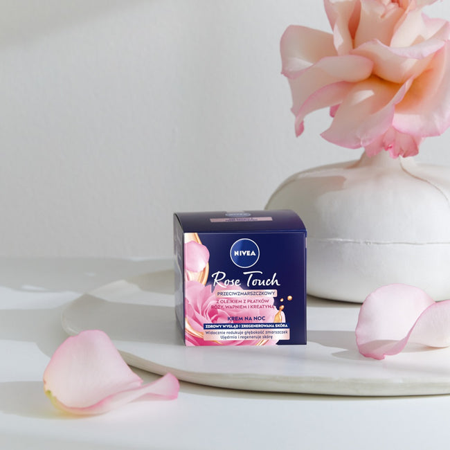 Nivea Rose Elegance zestaw przeciwzmarszczkowy krem na dzień 50ml + przeciwzmarszczkowy krem na noc 50ml + kosmetyczka