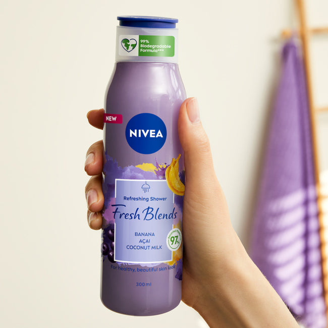 Nivea Fresh Blends Refreshing Shower żel pod prysznic odświeżający Banana & Acai & Coconut Milk 300ml