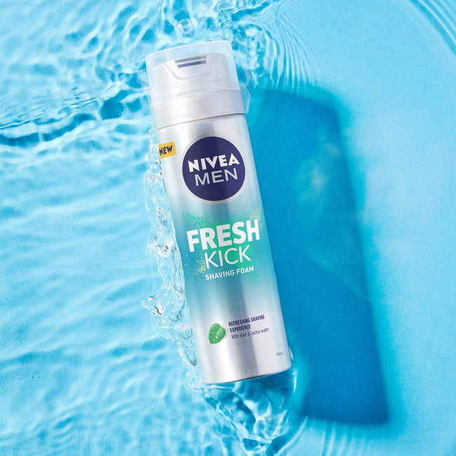 Nivea Men Fresh Kick zestaw pianka do golenia 200ml + antyperspirant w sprayu 150ml + odświeżająca woda po goleniu 100ml