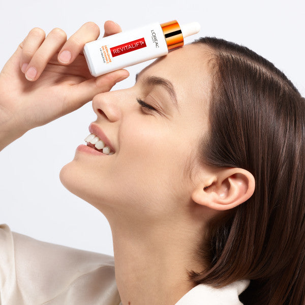 L'Oreal Paris Revitalift Clinical rozświetlające serum do twarzy z 12% czystej witaminy C 30ml