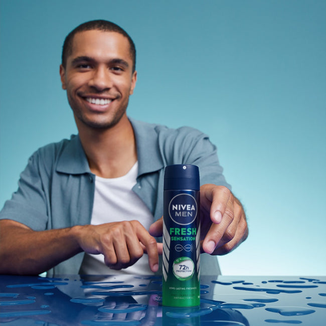 Nivea Men Super Hero zestaw antyperspirant spray 150ml + żel pod prysznic 250ml