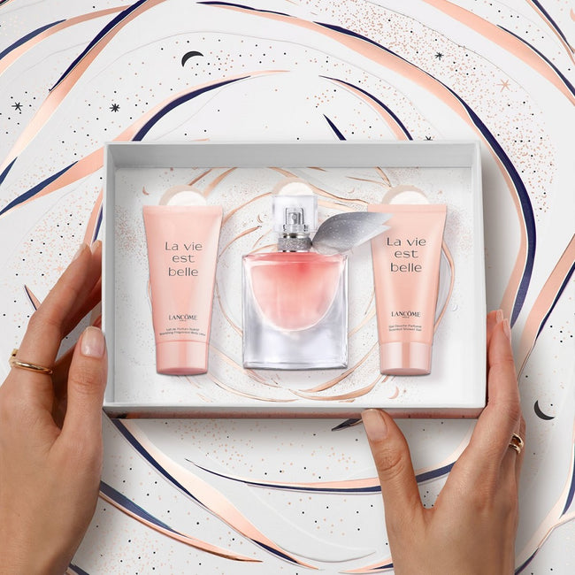 Lancome La Vie Est Belle zestaw woda perfumowana spray 30ml + balsam do ciała 50ml + żel pod prysznic 50ml
