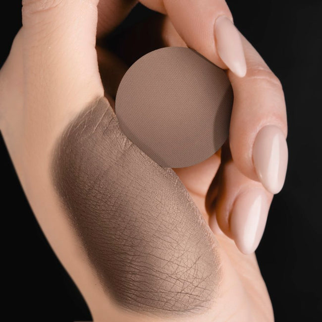 Feerie Celeste Royal Matte Eyeshadow prasowany matowy cień do powiek MR29 Coffee Bean Heart 1.2g