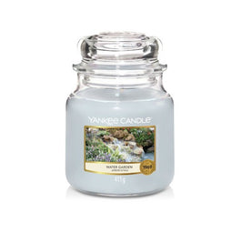 Yankee Candle Świeca zapachowa średni słój Water Garden 411g