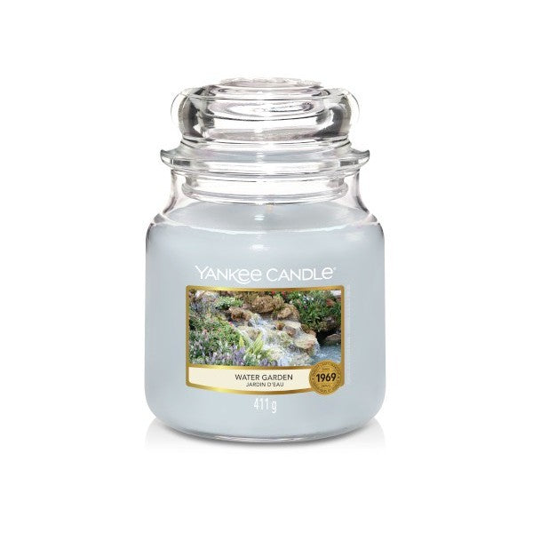 Yankee Candle Świeca zapachowa średni słój Water Garden 411g